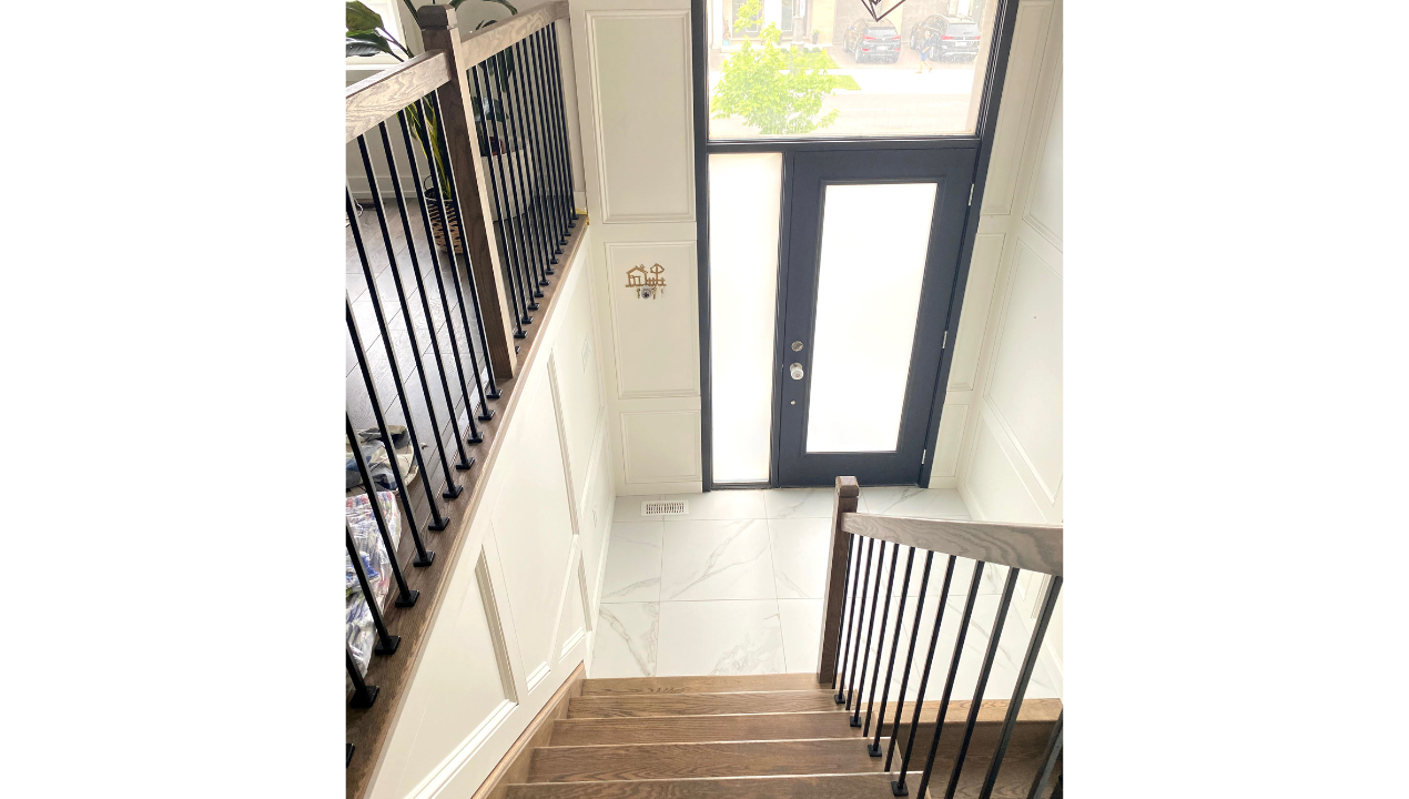 Stunning DIY Board and Batten Entryway