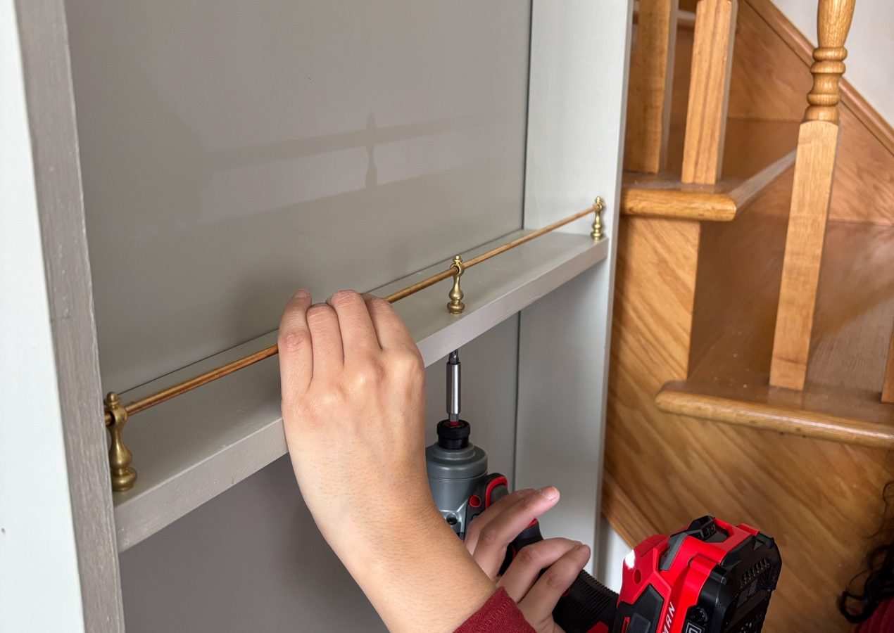 How to Make a Stunning Plate Rack with a Gallery Rail