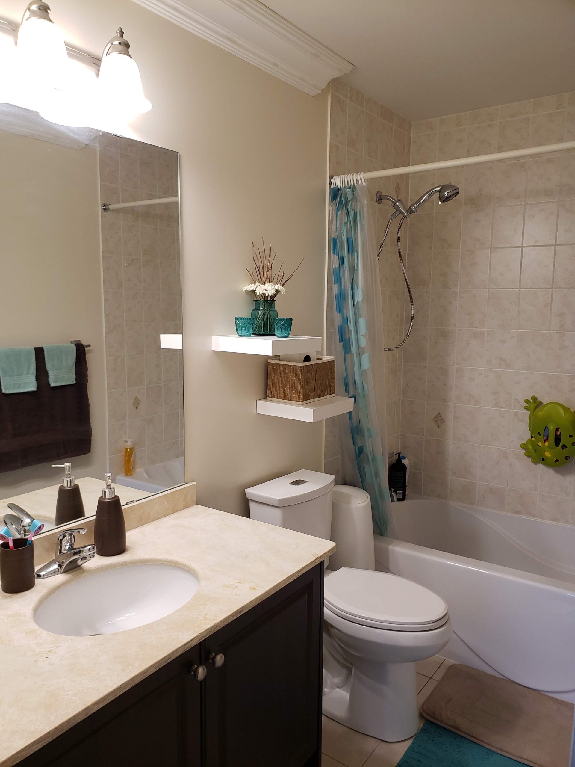 Girls Bathroom design - Hana's Happy Home